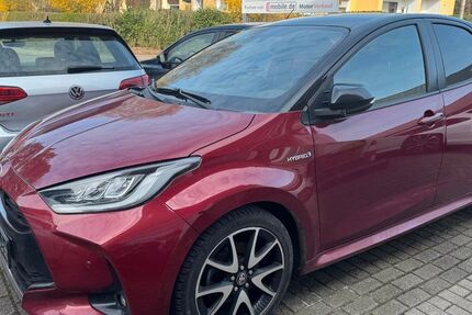 Toyota Yaris 228.000 km 12.500 &euro; DORTMUND 44263