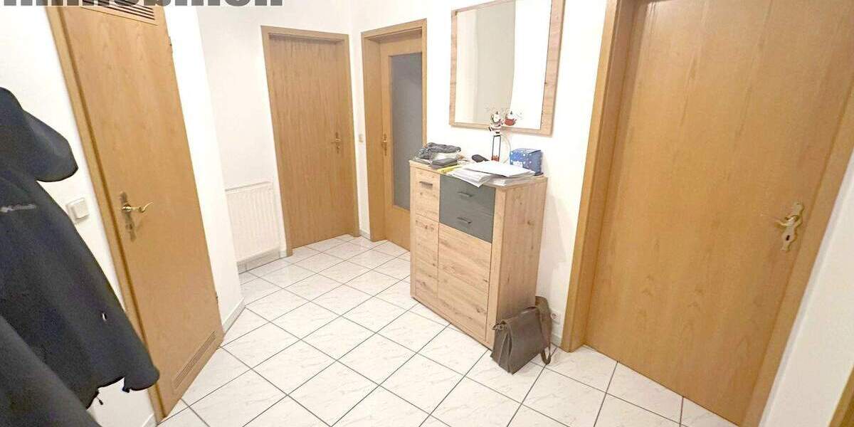 Etagenwohnung Holzwickede - 2 Zimmer, 80 m&sup2;, 189.000&euro; | Angebot:25740690