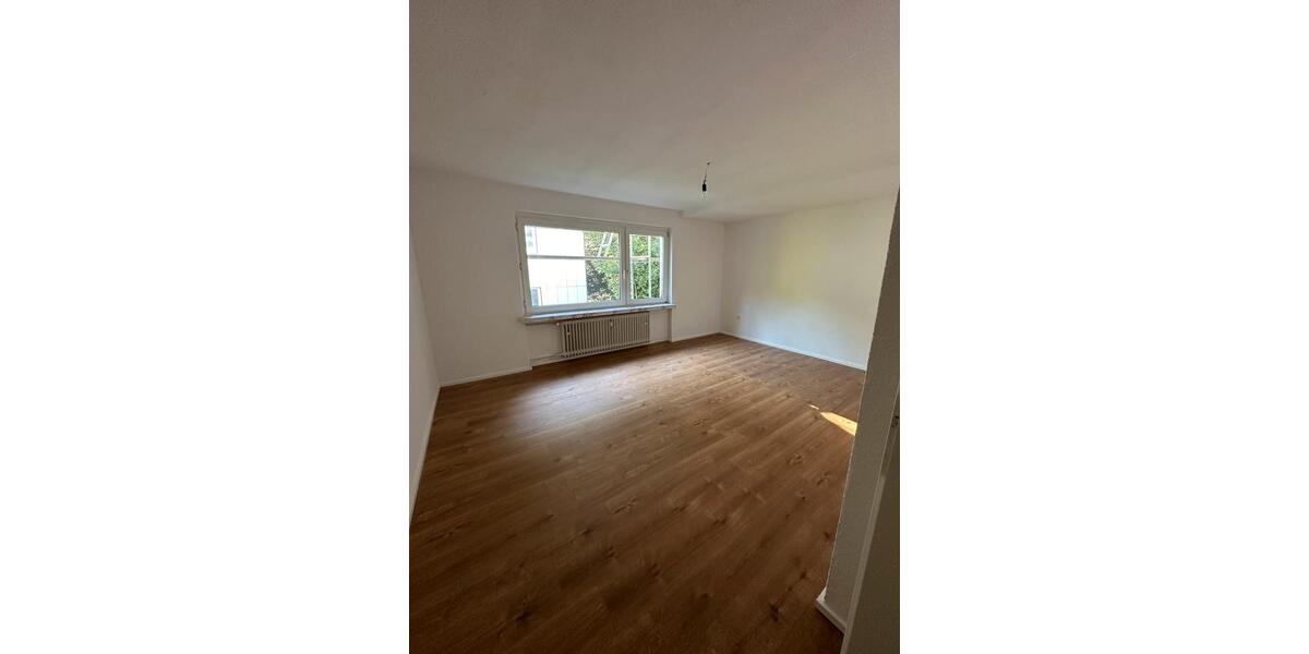 Etagenwohnung Schalksmühle - 3 Zimmer, 79 m&sup2;, 900&euro; | Angebot:27617604