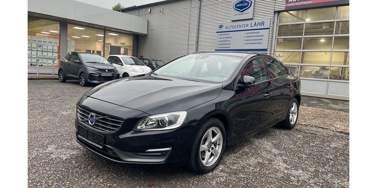 Volvo S60 123.555 km 13.750 &euro; Dortmund 44339