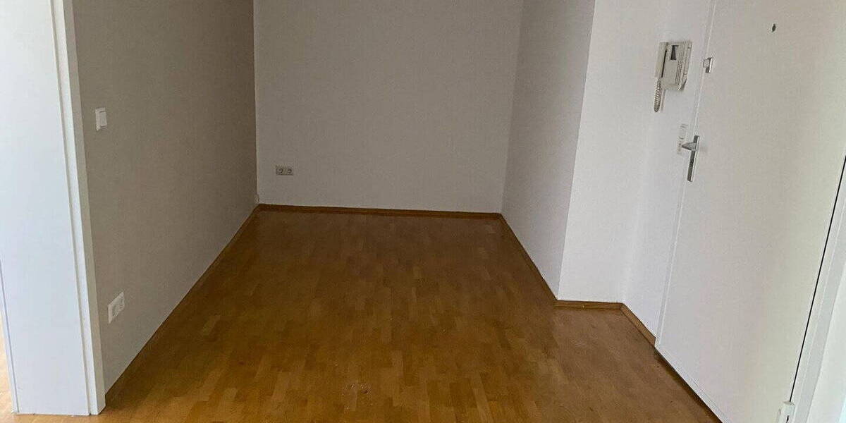 Etagenwohnung Dortmund Mitte - 2 Zimmer, 87 m&sup2;, 750&euro; | Angebot:26684199