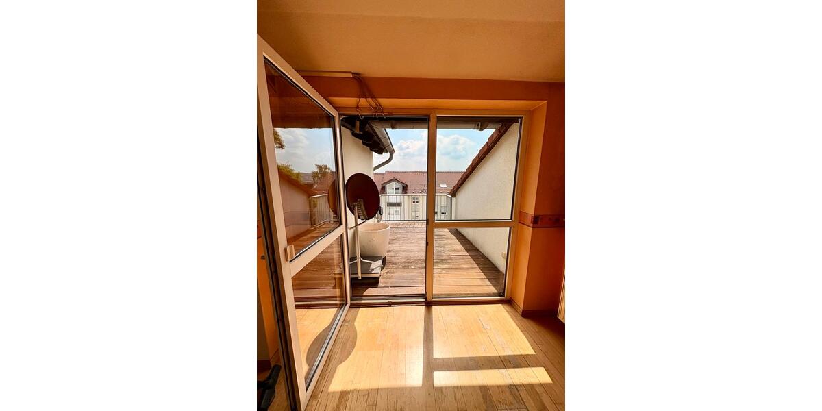 Dachgeschoßwohnung Hattingen Blankenstein - 4 Zimmer, 98 m&sup2;, 210.000&euro; | Angebot:26035213