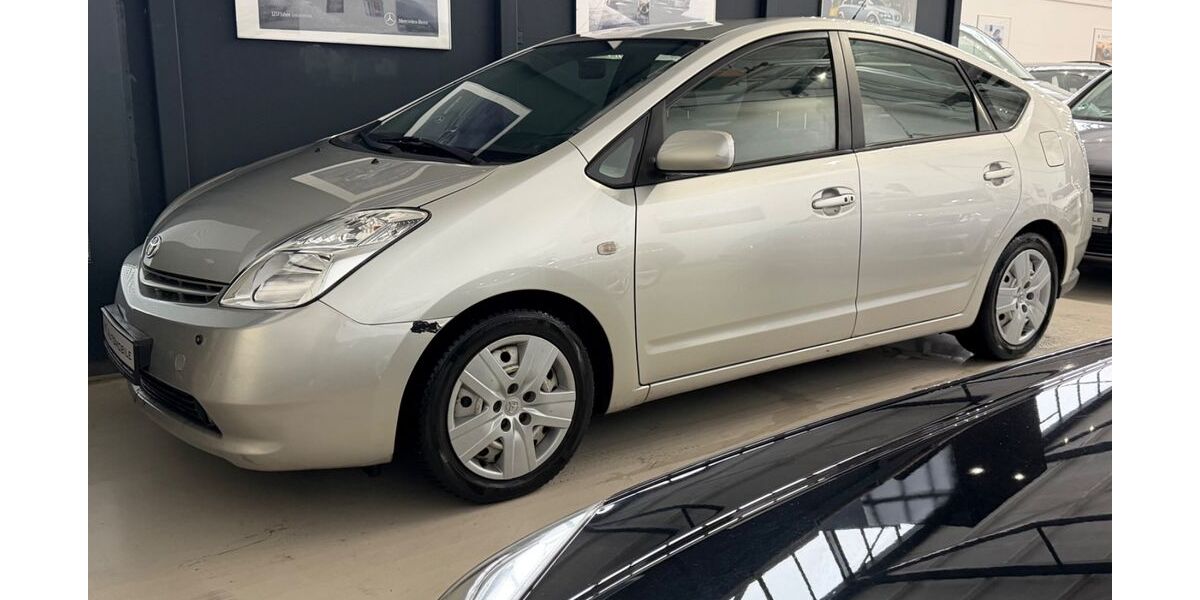Toyota Prius 176.000 km 4.999 &euro; Schwerte 58239