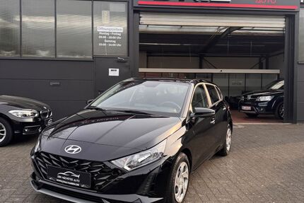 Hyundai i20 2.873 km 15.979 &euro; Hagen 58093