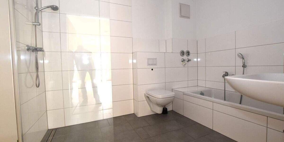 Etagenwohnung Hemer - 2 Zimmer, 83 m&sup2;, 995&euro; | Angebot:25729881