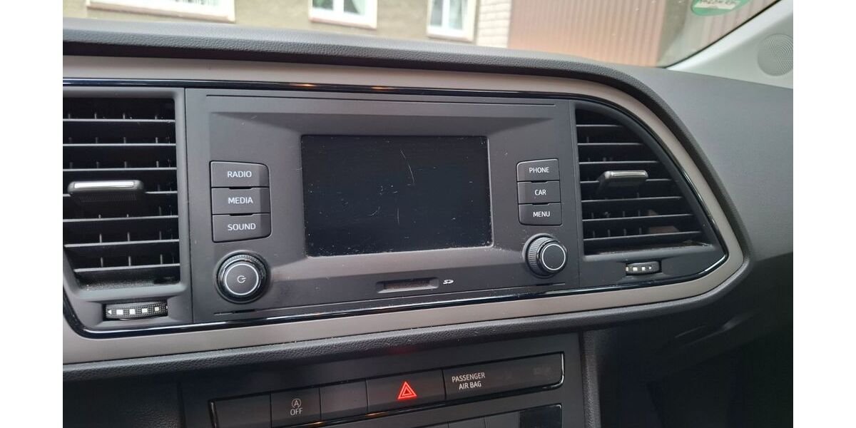 Seat Leon 87.677 km 12.900 &euro; Herne 44627