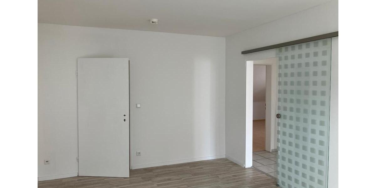 Dachgeschoßwohnung Iserlohn Gerlingsen - 3 Zimmer, 75 m&sup2;, 620&euro; | Angebot:25979661