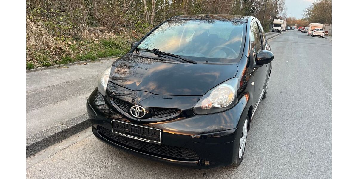 Toyota Aygo (X) 213.000 km 1.800 &euro; Dortmund 44309