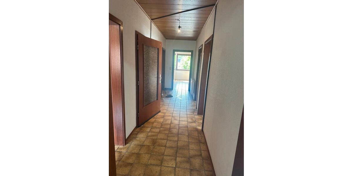 Dachgeschoßwohnung Werdohl - 4 Zimmer, 80 m&sup2;, 650&euro; | Angebot:27566189
