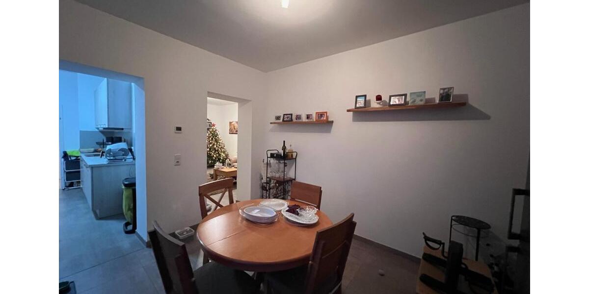 Etagenwohnung Hattingen - 5 Zimmer, 125 m&sup2;, 1.200&euro; | Angebot:25650066