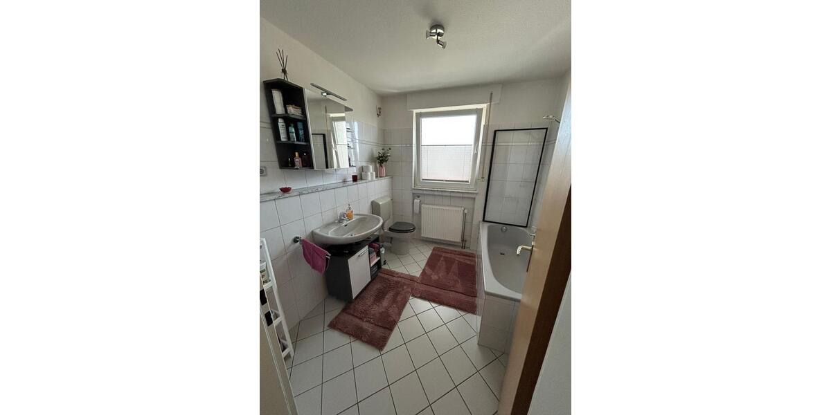 Dachgeschoßwohnung Unna Alte Heide - 2 Zimmer, 75 m&sup2;, 750&euro; | Angebot:25532977