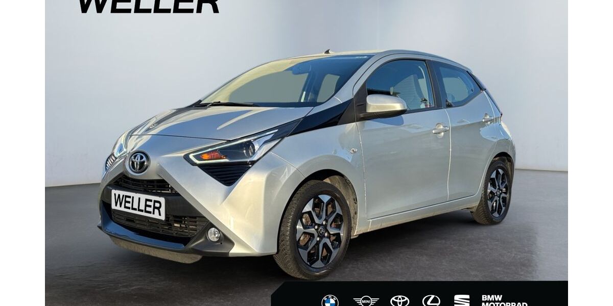 Toyota Aygo (X) 17.500 km 11.870 &euro; Dortmund 44143