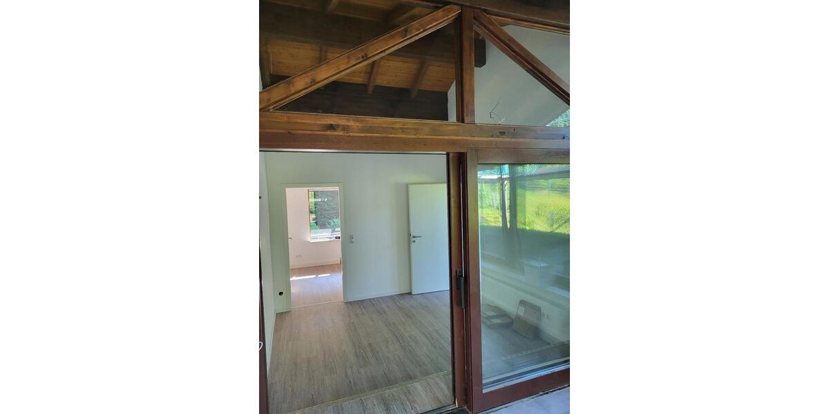 Hochparterre Ennepetal - 8 Zimmer, 169 m&sup2;, 1.450&euro; | Angebot:27621139
