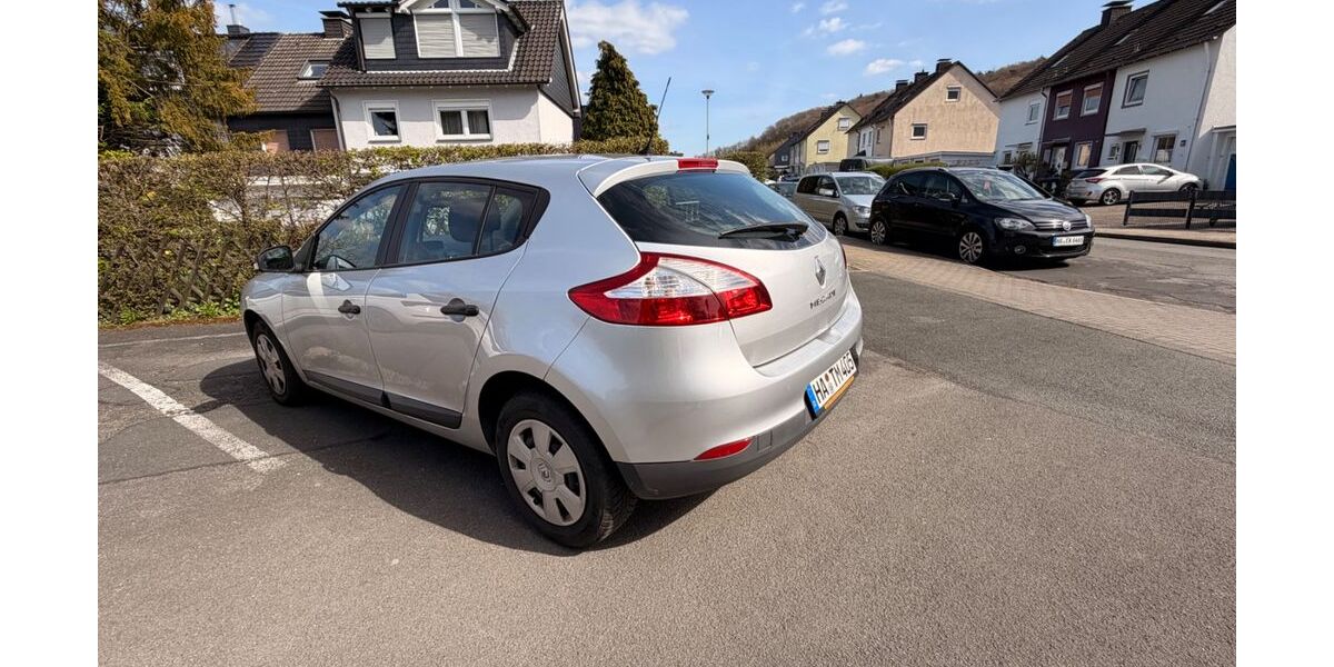 Renault Megane 79.800 km 4.300 &euro; Hagen 58089
