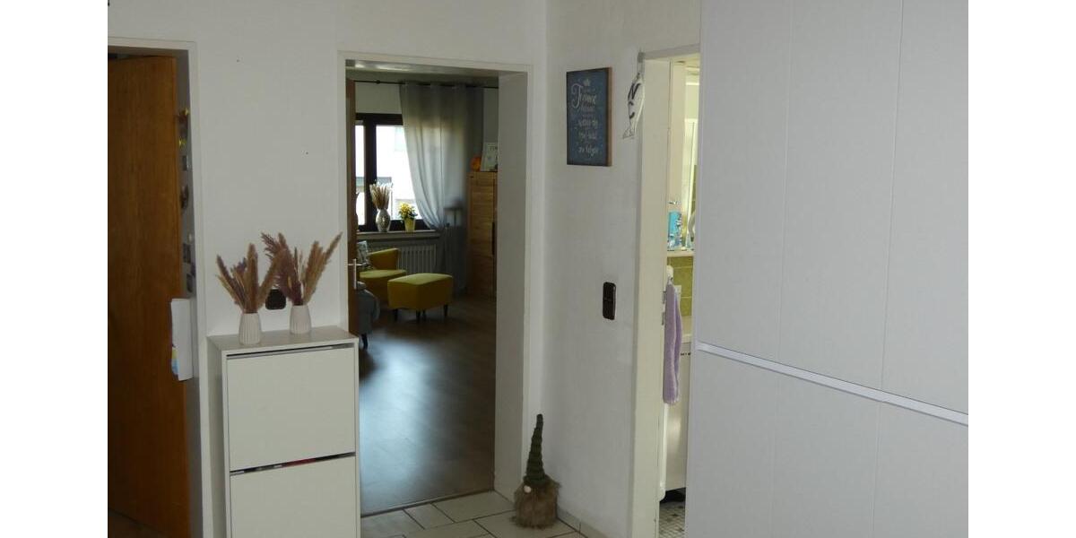Etagenwohnung Lüdenscheid Augustenthal - 3 Zimmer, 80 m&sup2;, 620&euro; | Angebot:23845139