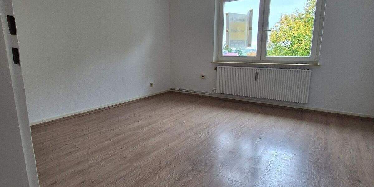 Etagenwohnung Lüdenscheid Tinsberg - 2 Zimmer, 350&euro; | Angebot:25729676