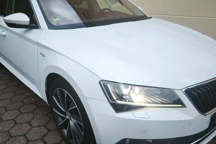 Skoda Superb 89.000 km 17.900 &euro; Hattingen 45527