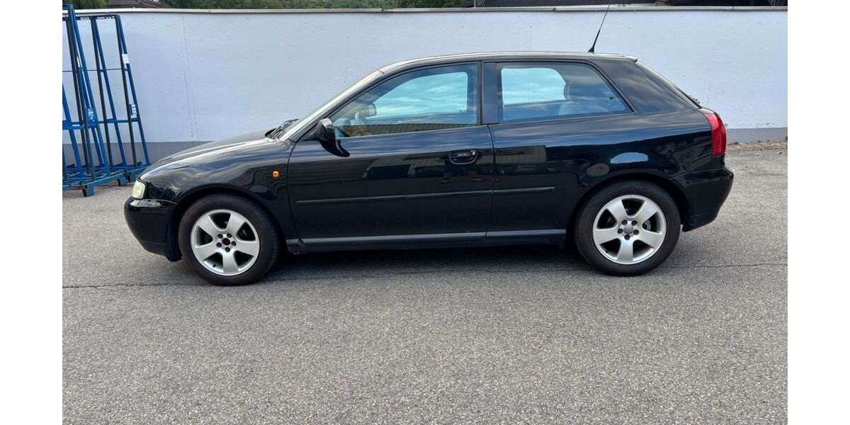 Audi A3 181.600 km 1.350 &euro; Nachrodt 58769