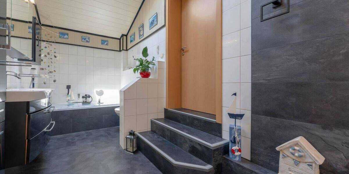 Etagenwohnung Lünen - 3 Zimmer, 104 m&sup2;, 189.000&euro; | Angebot:25819728