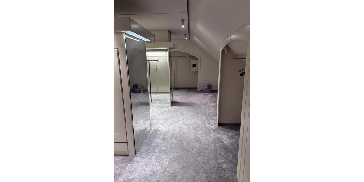 Einfamilienhaus Dortmund Hombruch - 2 Zimmer, 150 m&sup2;, 1.000&euro; | Angebot:24663604