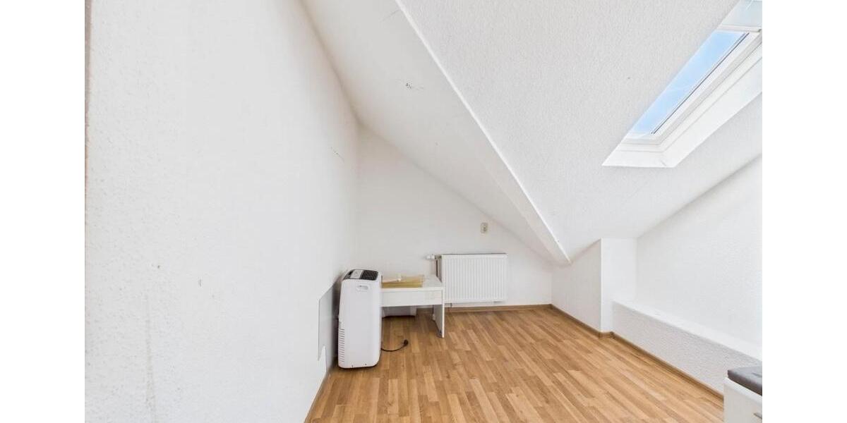 Dachgeschoßwohnung Hagen Hagen-Nord - 4 Zimmer, 90 m&sup2;, 990&euro; | Angebot:24878533