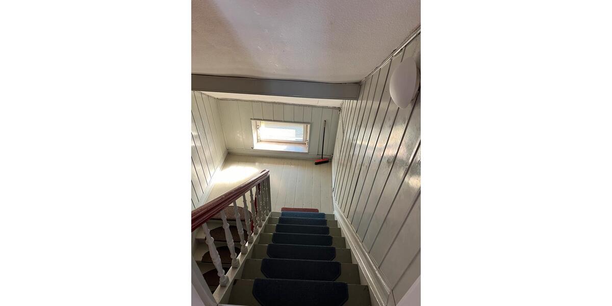 Dachgeschoßwohnung Lüdenscheid Othlinghausen - 3 Zimmer, 49 m&sup2;, 70.000&euro; | Angebot:25258773