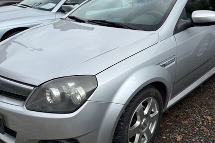 Opel Tigra 124.000 km 2.990 &euro; Lüdenscheid 58507