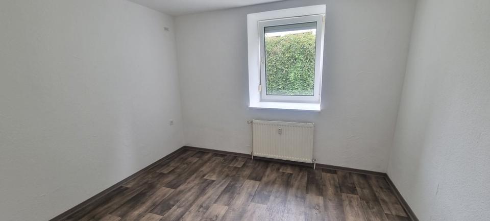 Etagenwohnung Iserlohn Sümmern - 2 Zimmer, 65 m&sup2;, 410&euro; | Angebot:25569614