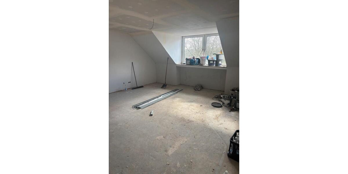 Dachgeschoßwohnung Dortmund Brackel - 3 Zimmer, 98 m&sup2;, 1.400&euro; | Angebot:25933027