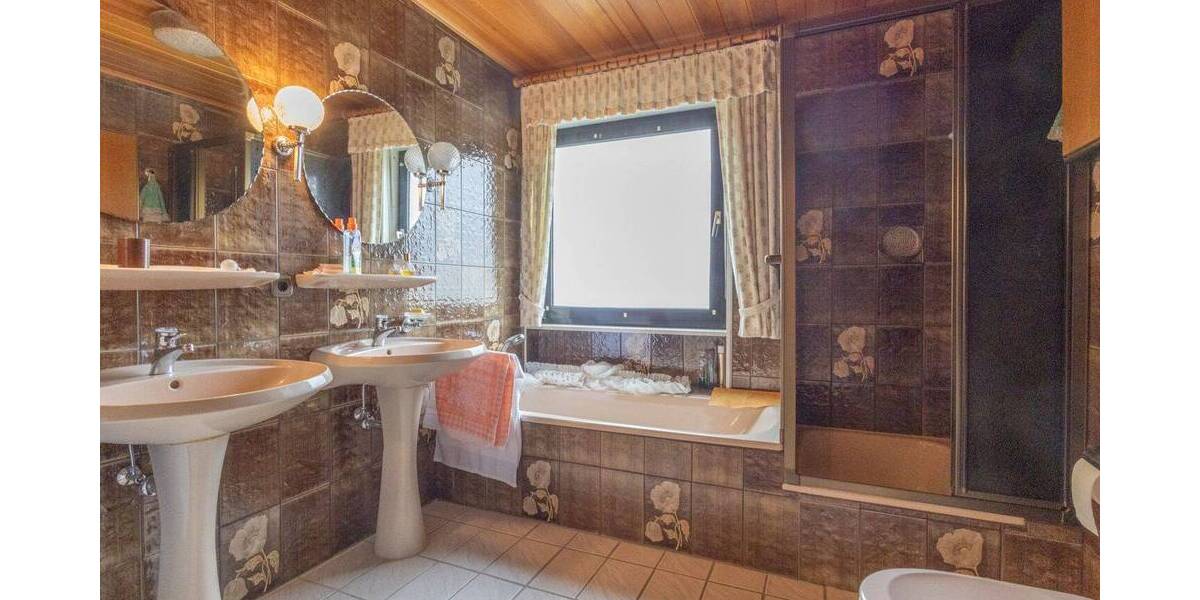 Reihenmittelhaus Menden Mitte - 3 Zimmer, 98 m&sup2;, 198.000&euro; | Angebot:26824882