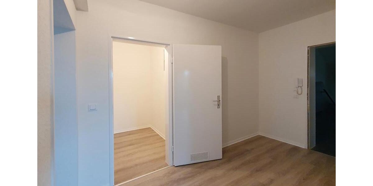 Etagenwohnung Werdohl - 3 Zimmer, 65 m&sup2;, 325&euro; | Angebot:26349658
