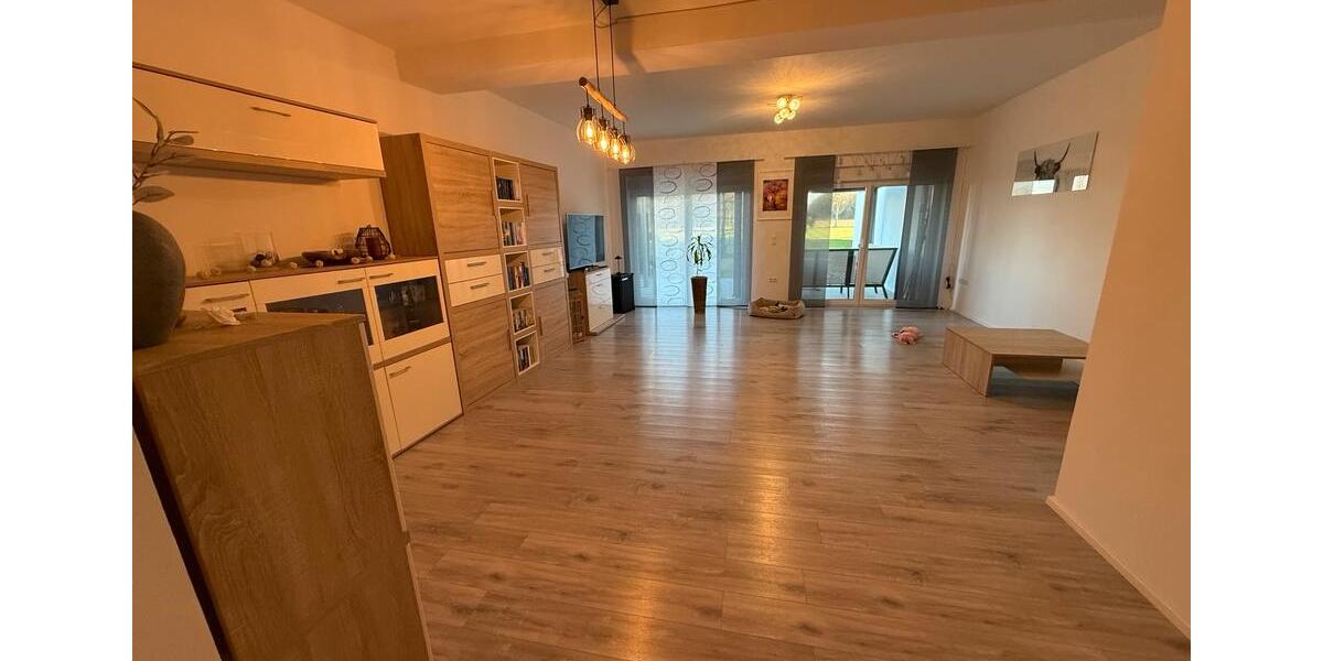 Erdgeschoßwohnung Kamen - 3 Zimmer, 125 m&sup2;, 1.490&euro; | Angebot:25892844