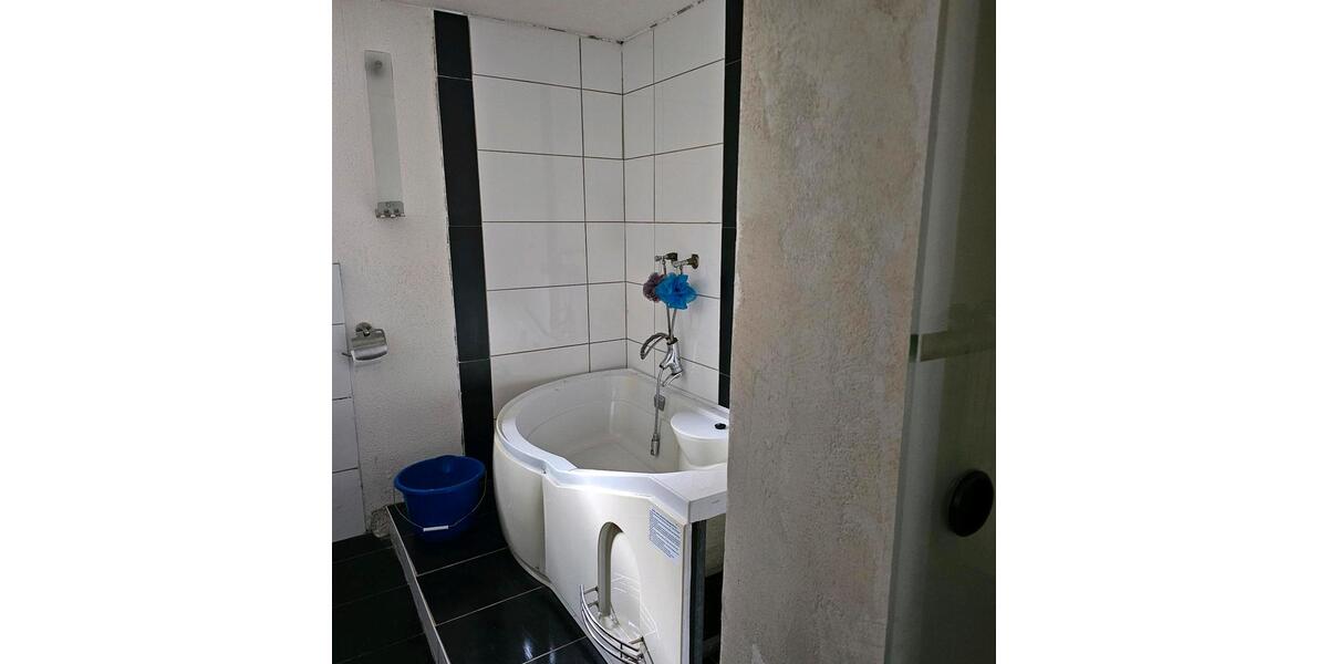 Erdgeschoßwohnung Menden (Sauerland) - 3 Zimmer, 76 m&sup2;, 99.000&euro; | Angebot:26816682