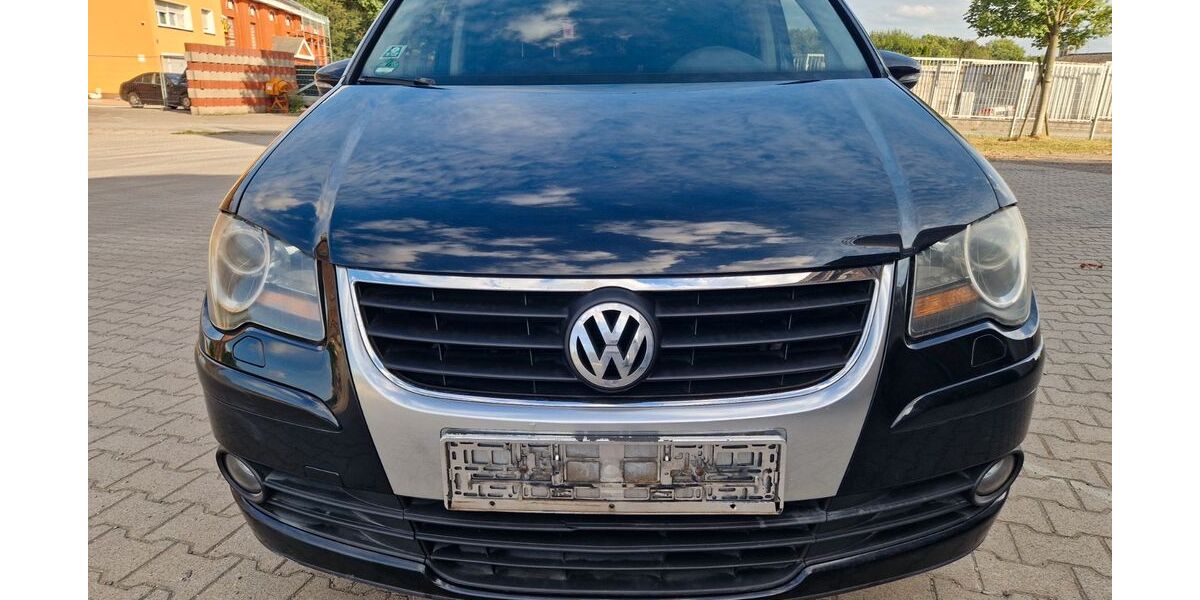 VW Touran 243.886 km 4.900 &euro; Bochum 44805