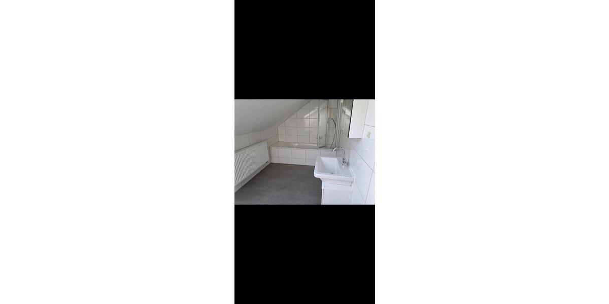 Dachgeschoßwohnung Castrop-Rauxel Rauxel - 2 Zimmer, 90 m&sup2;, 630&euro; | Angebot:26652921