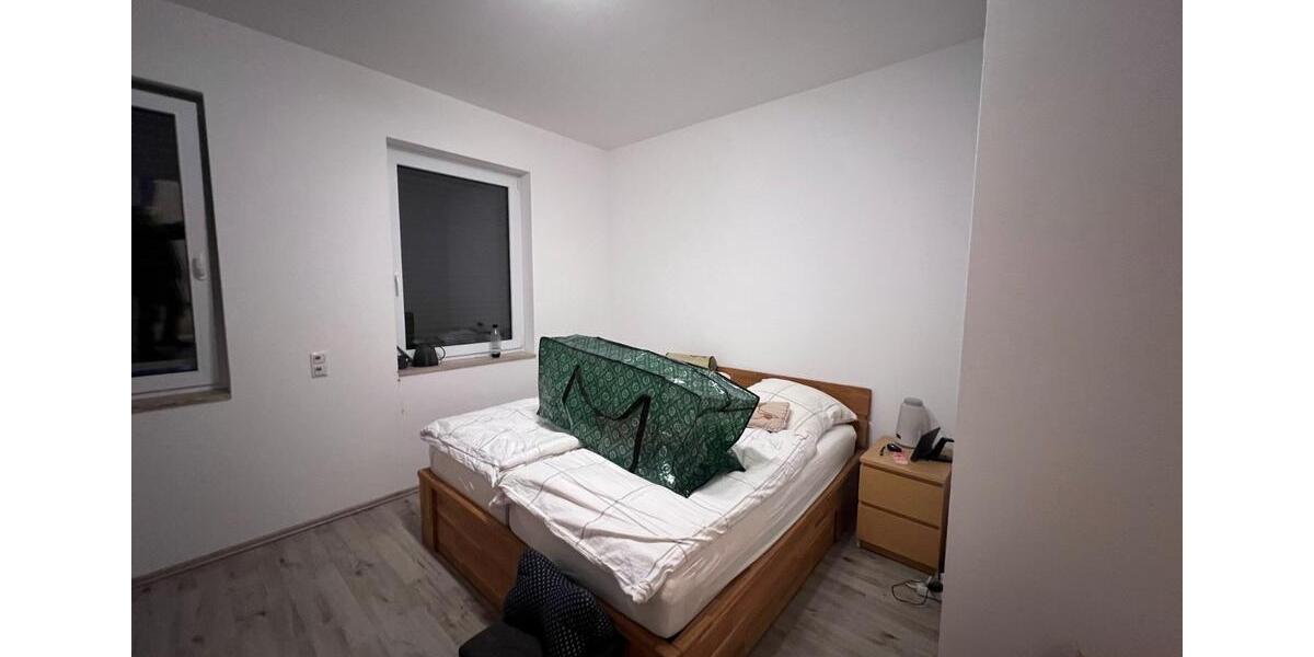 Etagenwohnung Hattingen - 5 Zimmer, 125 m&sup2;, 1.200&euro; | Angebot:25650066
