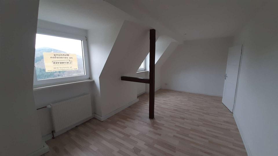 Etagenwohnung Altena - 4 Zimmer, 80 m&sup2;, 420&euro; | Angebot:23511594