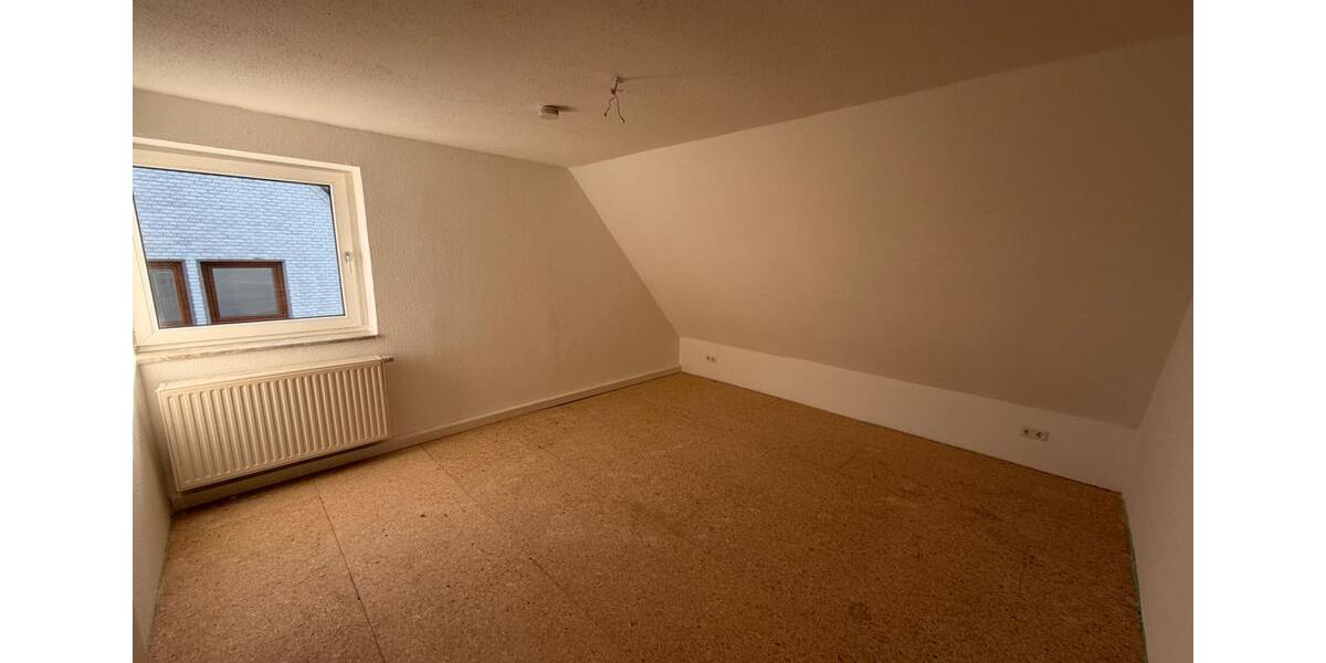 Dachgeschoßwohnung Gevelsberg - 2 Zimmer, 62 m&sup2;, 440&euro; | Angebot:27623788