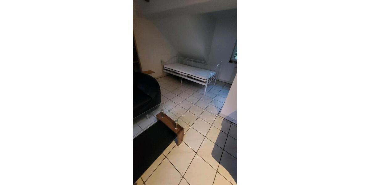 Dachgeschoßwohnung Bochum Günnigfeld - 1 Zimmer, 42 m&sup2;, 400&euro; | Angebot:26626177