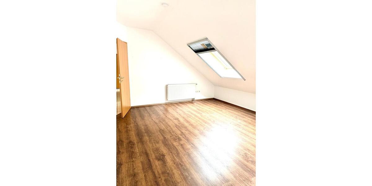 Dachgeschoßwohnung Menden (Sauerland) Bösperde - 4 Zimmer, 84 m&sup2;, 785&euro; | Angebot:27618458
