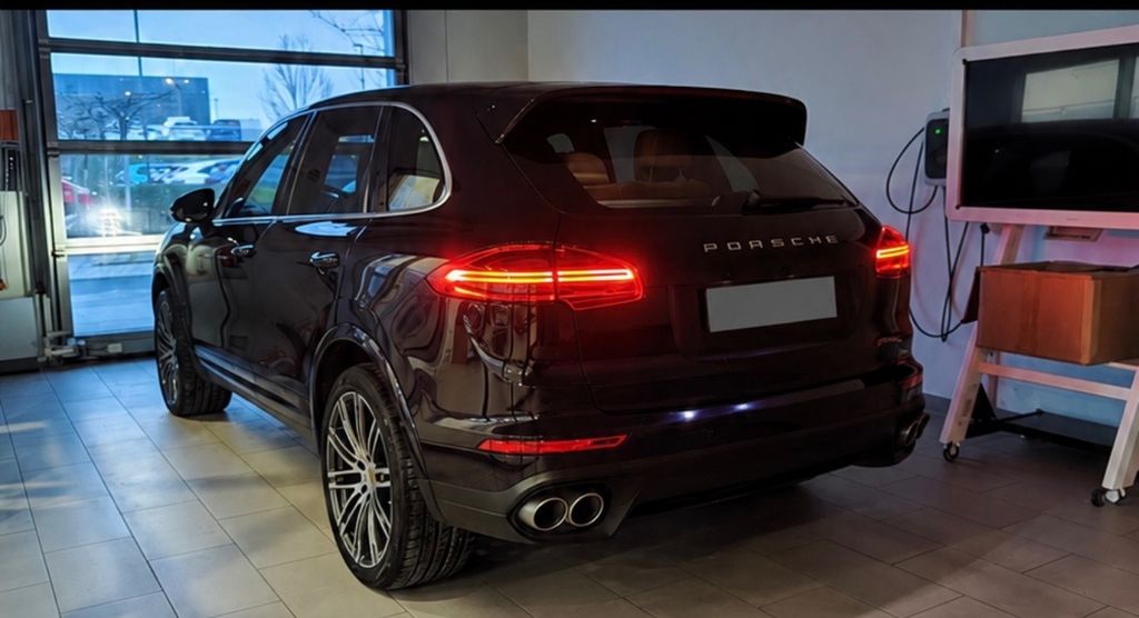 Porsche Cayenne 193.000 km 30.500 &euro; Lünen 44532