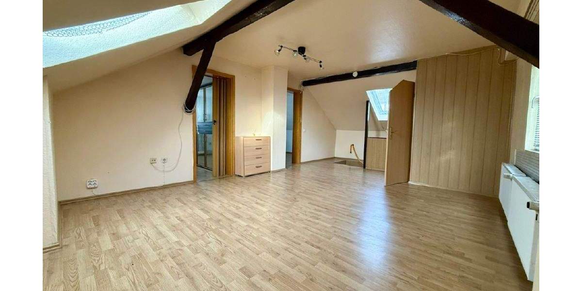 Einfamilienhaus Menden Mitte - 6 Zimmer, 169 m&sup2;, 210.000&euro; | Angebot:25706735