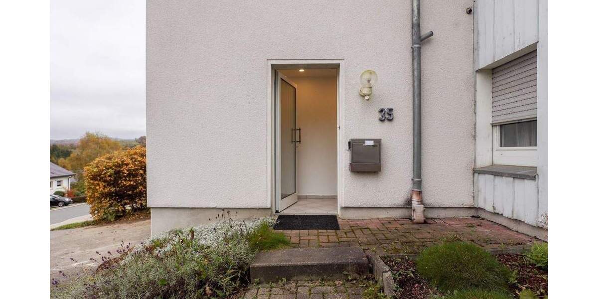 Mehrfamilienhaus, Wohnhaus Lüdenscheid Stüttinghausen - 9 Zimmer, 349 m&sup2;, 419.000&euro; | Angebot:25688973