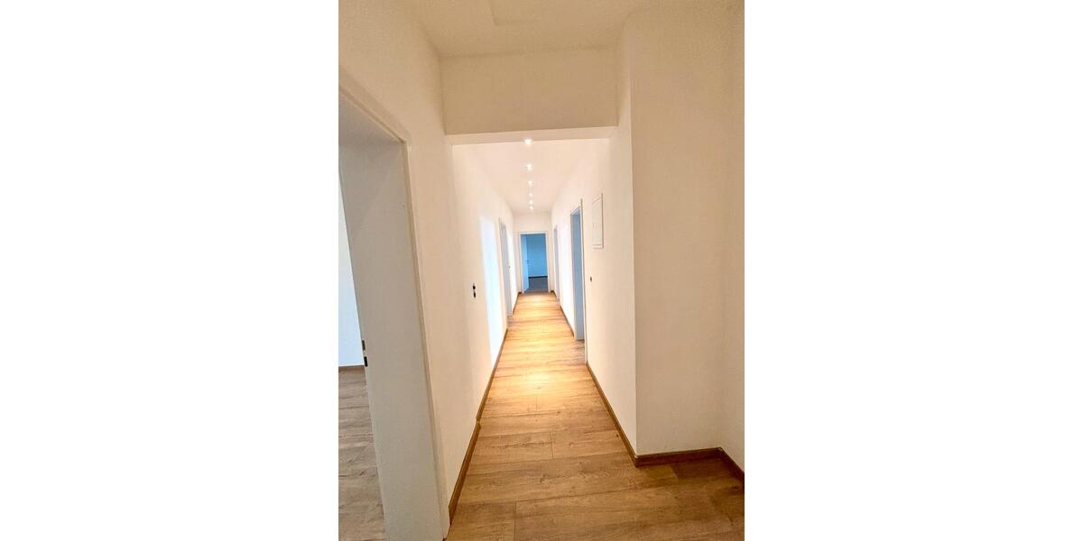 Dachgeschoßwohnung Hagen Hagen-Nord - 3.5 Zimmer, 95 m&sup2;, 139.000&euro; | Angebot:26122125