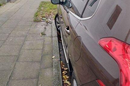 Peugeot 2008 93.000 km 5.999 &euro; Witten 58452