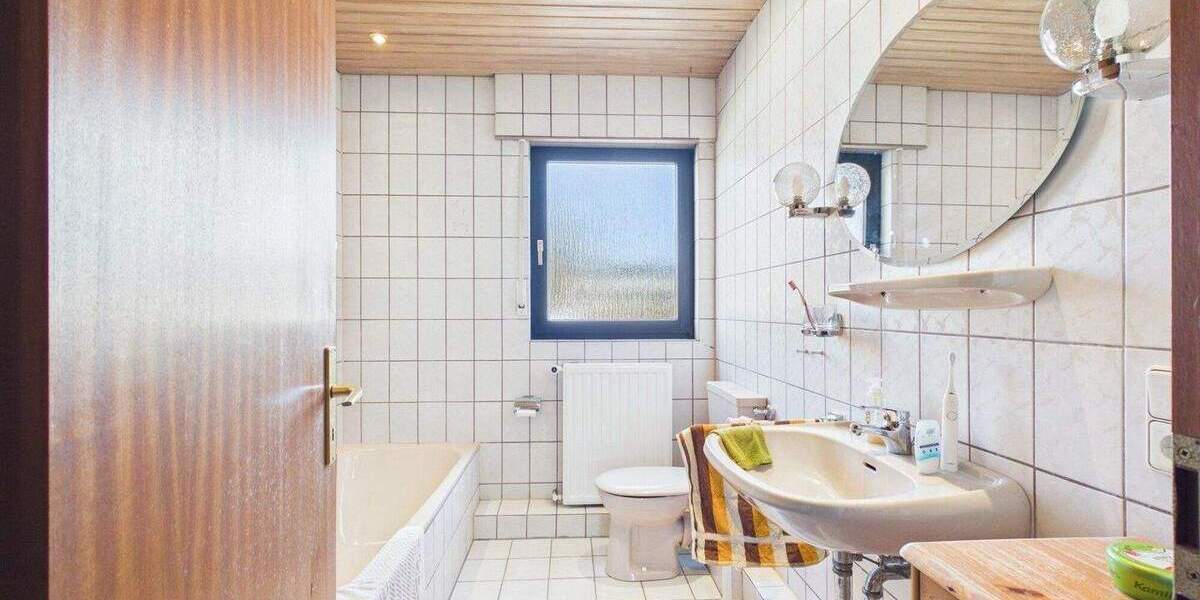 Mehrfamilienhaus, Wohnhaus Hamm Rhynern - 8 Zimmer, 169 m&sup2;, 440.000&euro; | Angebot:25819693