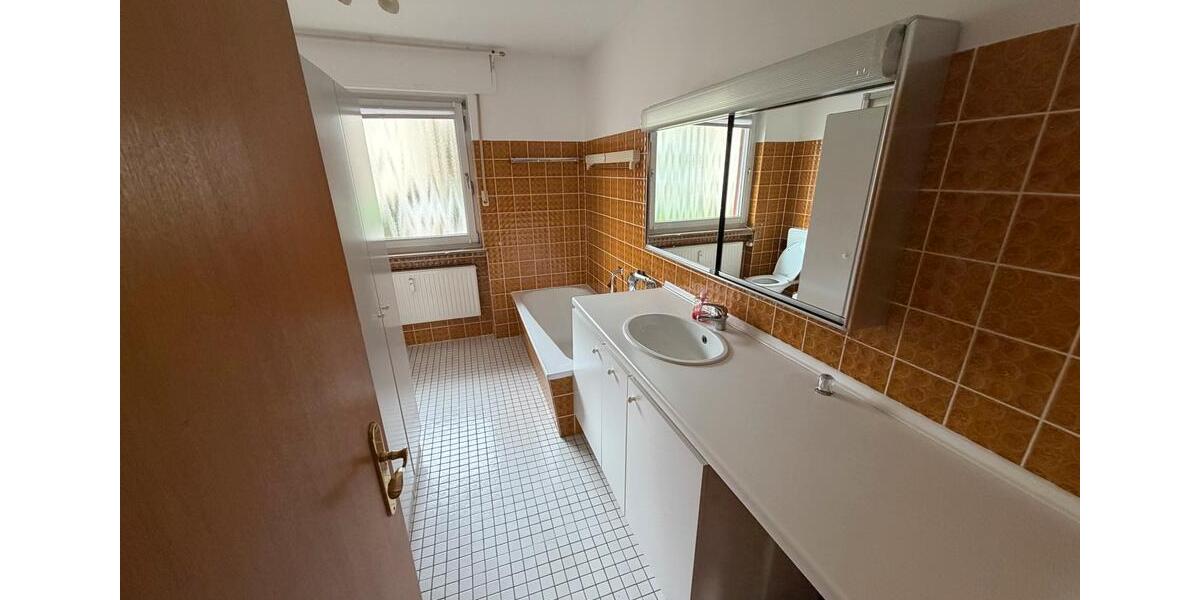 Etagenwohnung Lüdenscheid Augustenthal - 4.5 Zimmer, 106 m&sup2;, 1.150&euro; | Angebot:24801812