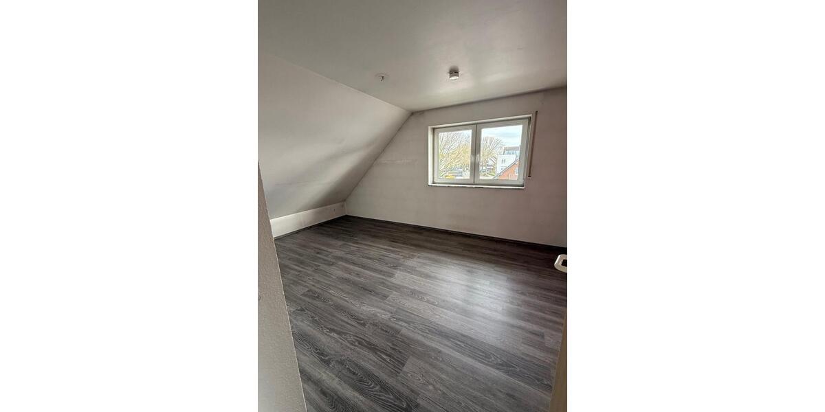 Dachgeschoßwohnung Unna Hemmerde - 2 Zimmer, 80 m&sup2;, 640&euro; | Angebot:24752670