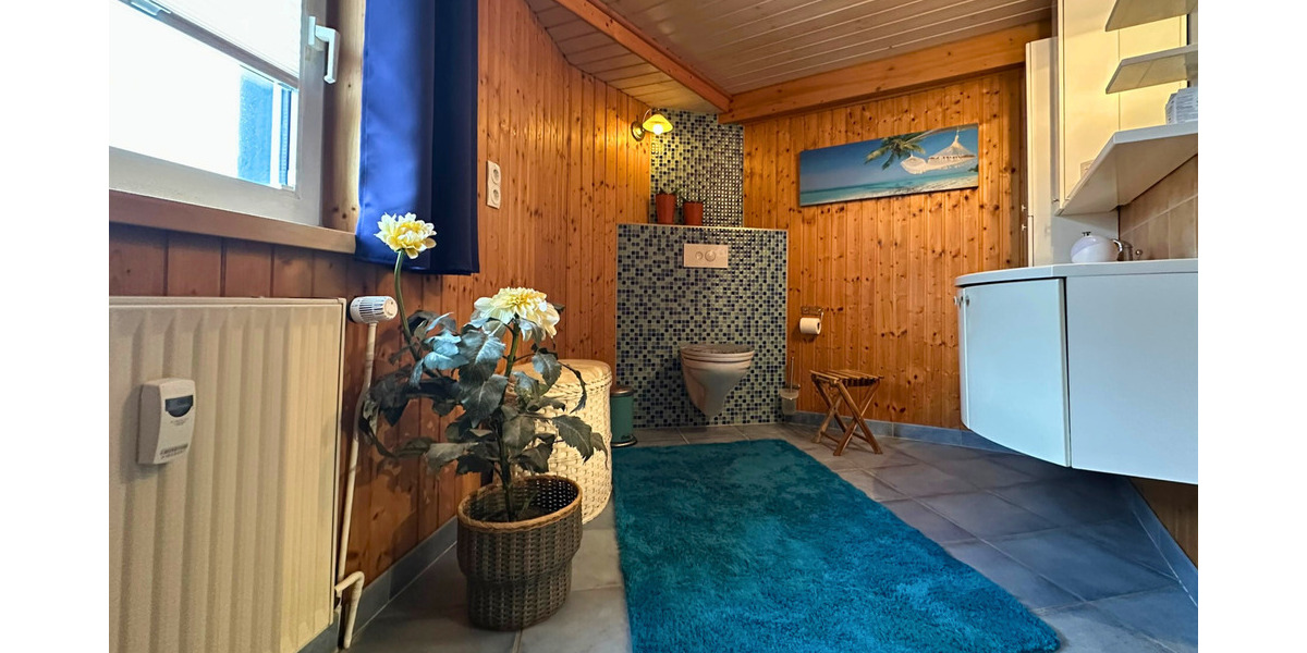 Doppelhaushälfte Balve Mellen - 7 Zimmer, 270 m&sup2;, 285.000&euro; | Angebot:25703460