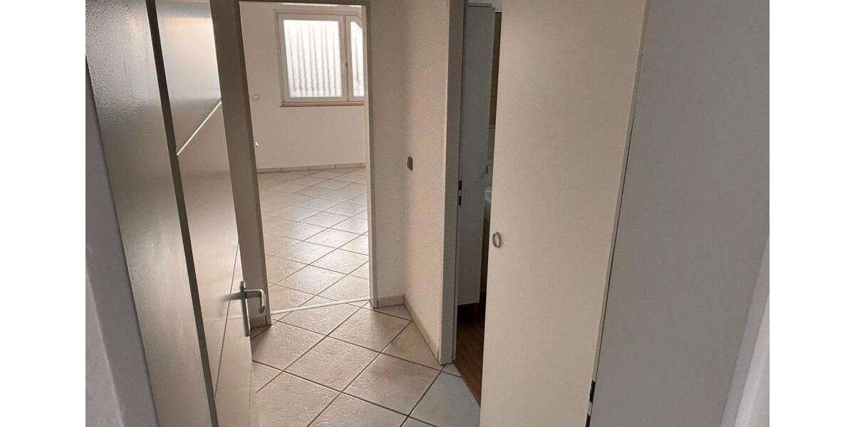 Dachgeschoßwohnung Lüdenscheid Augustenthal - 3 Zimmer, 70 m&sup2;, 560&euro; | Angebot:25865874